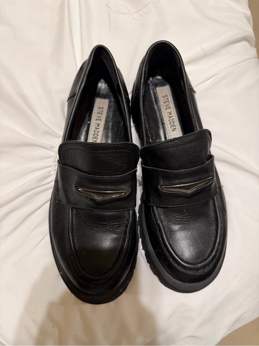 Steve Madden Black Leather Metal-Trim Slip-On Loafers
